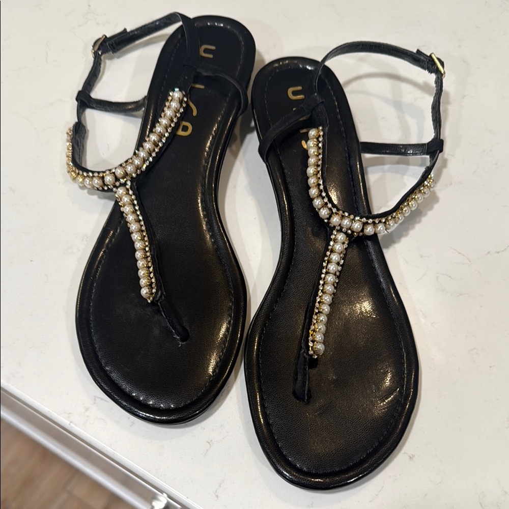 Elegant Black Sandals with Pearl Detailing